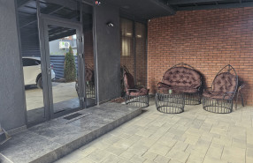 Входная группа дома